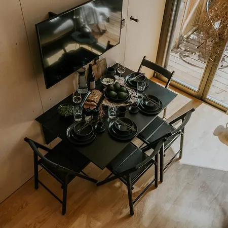 Slowood Apartment